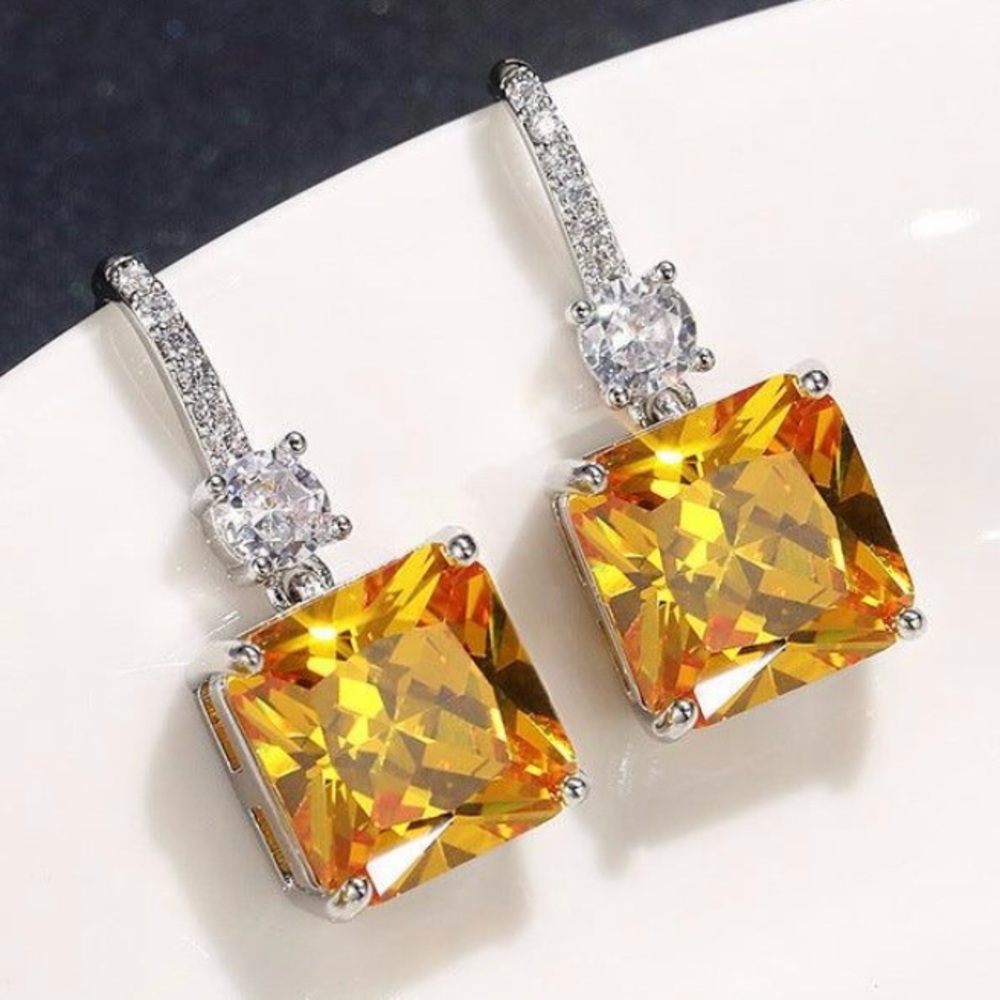 Exquisite Citrine Earrings - Picture 10 of 10